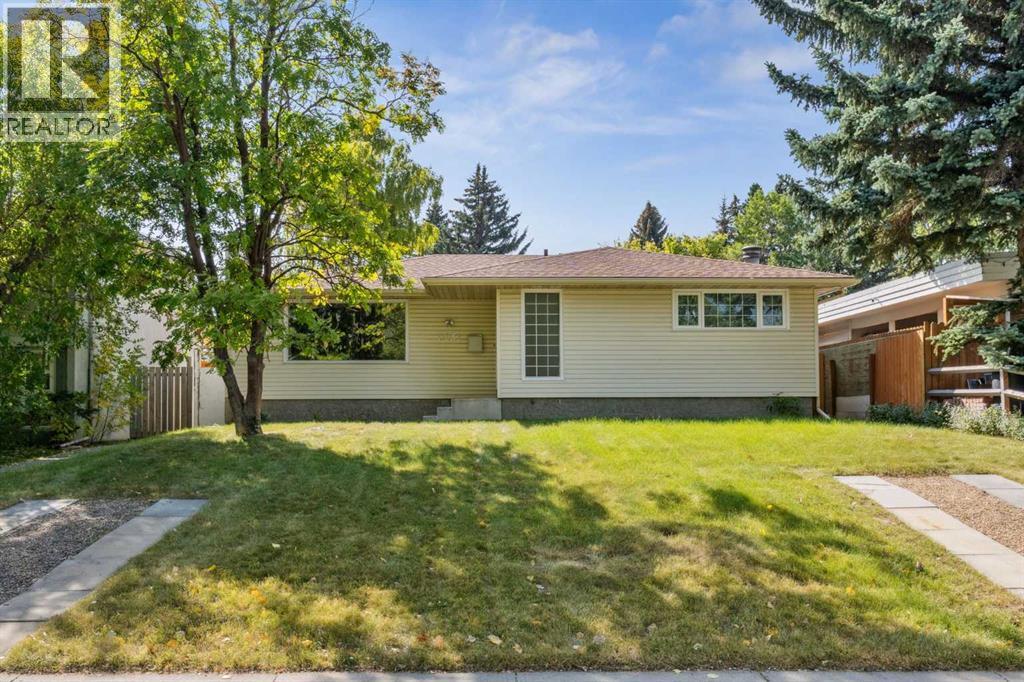 5031 Vienna Drive Nw, Calgary, Alberta  T3A 0W8 - Photo 1 - A2258794