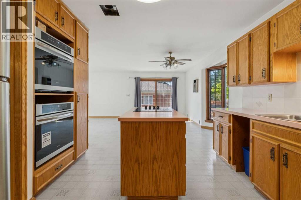 5031 Vienna Drive Nw, Calgary, Alberta  T3A 0W8 - Photo 9 - A2258794