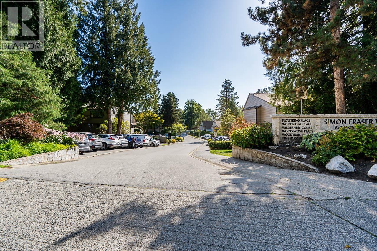 8561 Flowering Place, Burnaby, British Columbia  V5A 4B4 - Photo 1 - R3052632