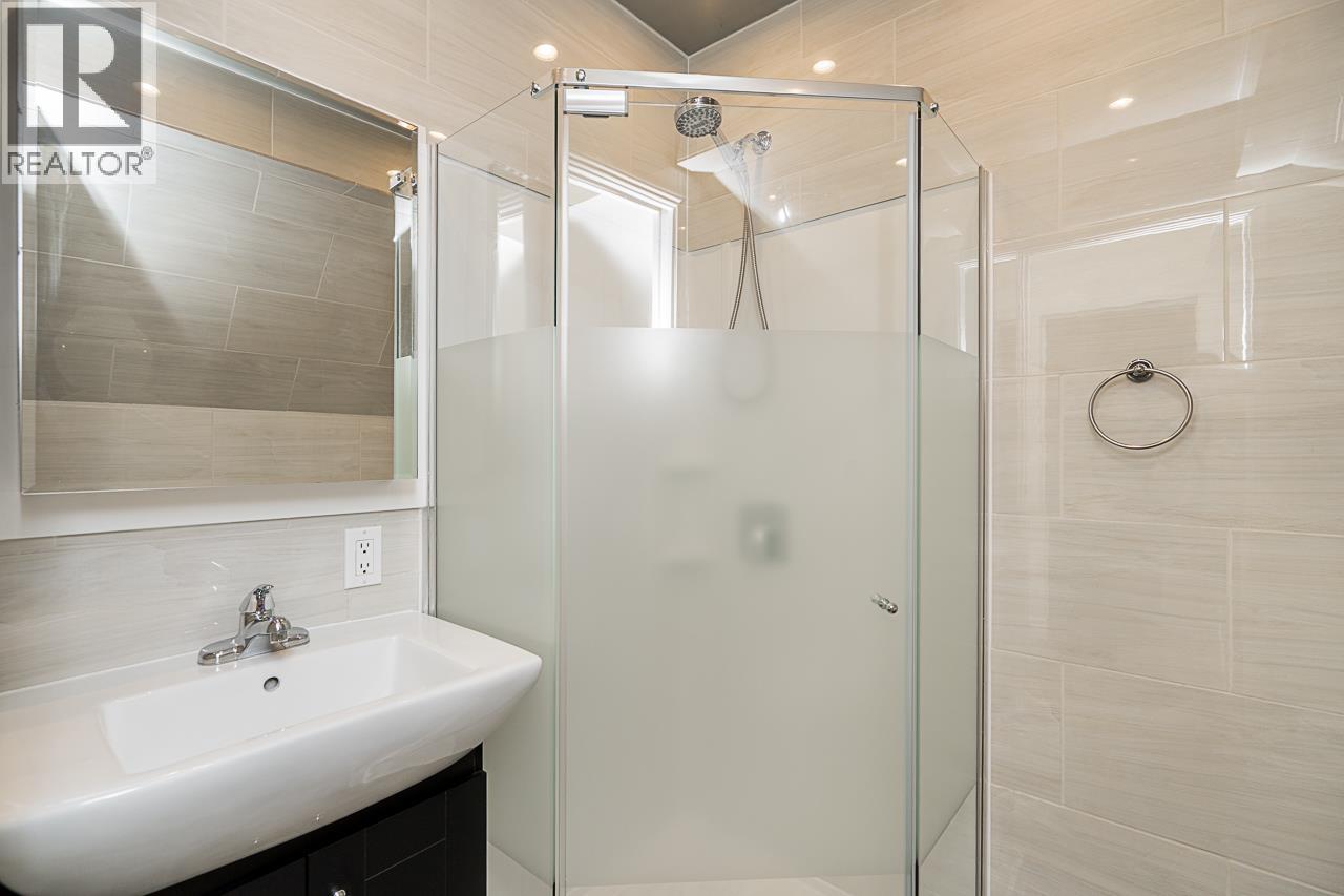 8561 Flowering Place, Burnaby, British Columbia  V5A 4B4 - Photo 34 - R3052632