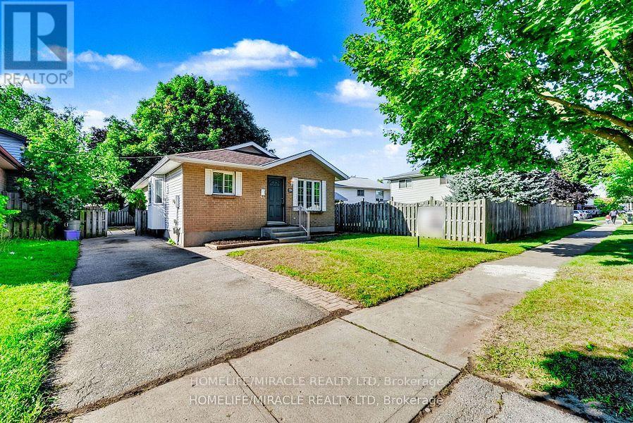 291 Portsmouth Crescent E, London East, Ontario  N5V 4E1 - Photo 2 - X12438729