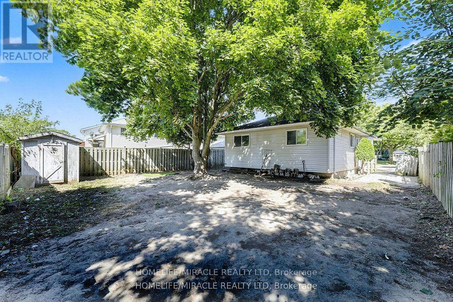 291 Portsmouth Crescent E, London East, Ontario  N5V 4E1 - Photo 28 - X12438729