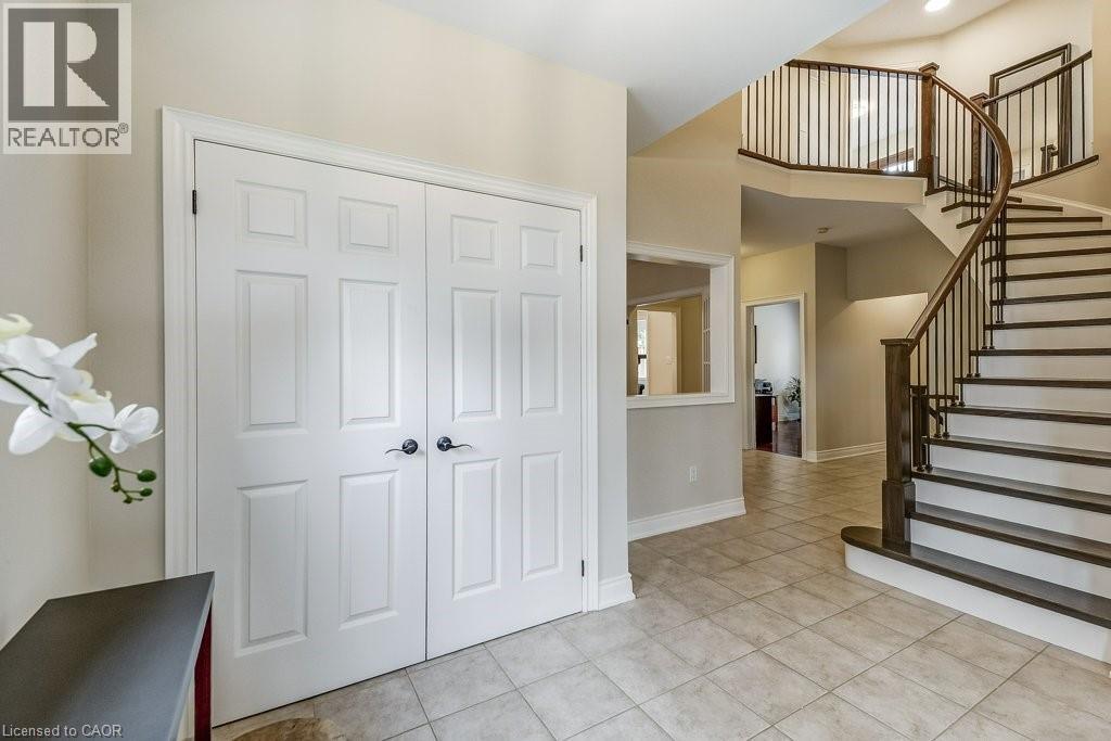 98 Davidson Boulevard, Dundas, Ontario  L9H 7M4 - Photo 7 - 40775600