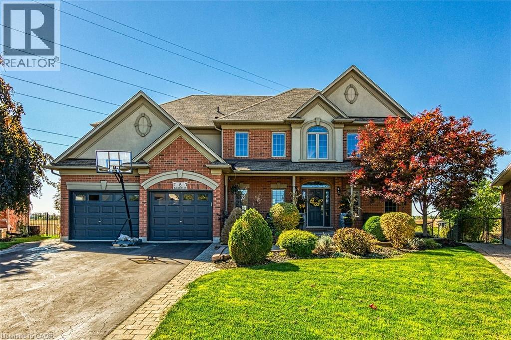 8 BLACKBURN Court, Caledonia, Ontario