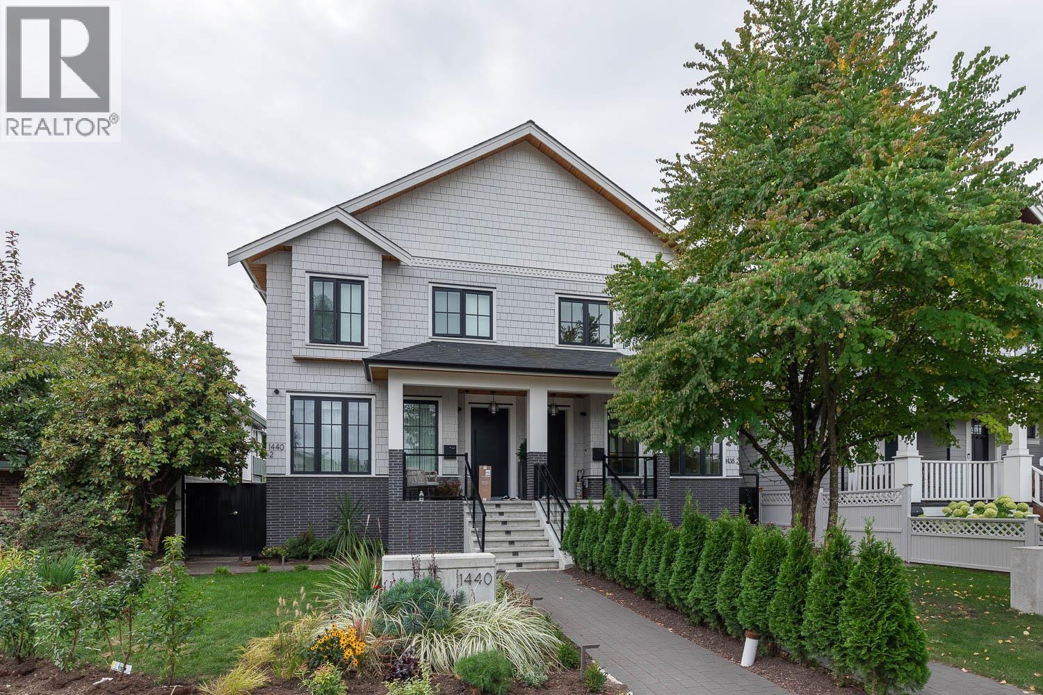 1438 E 17th Avenue, Vancouver, British Columbia  V5N 2G8 - Photo 1 - R3054252