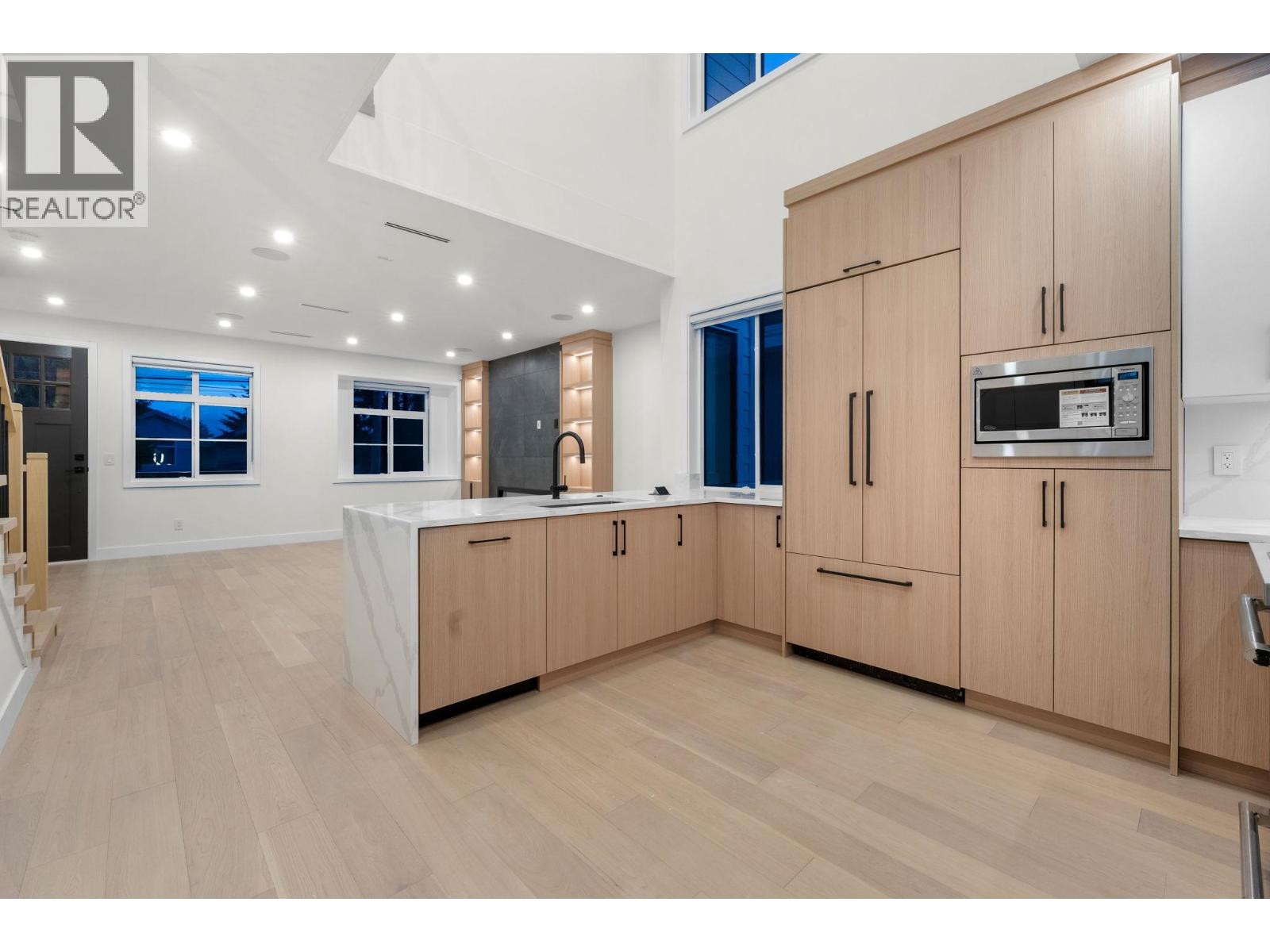 7586 2nd Street, Burnaby, British Columbia  V3N 3R6 - Photo 16 - R3054255