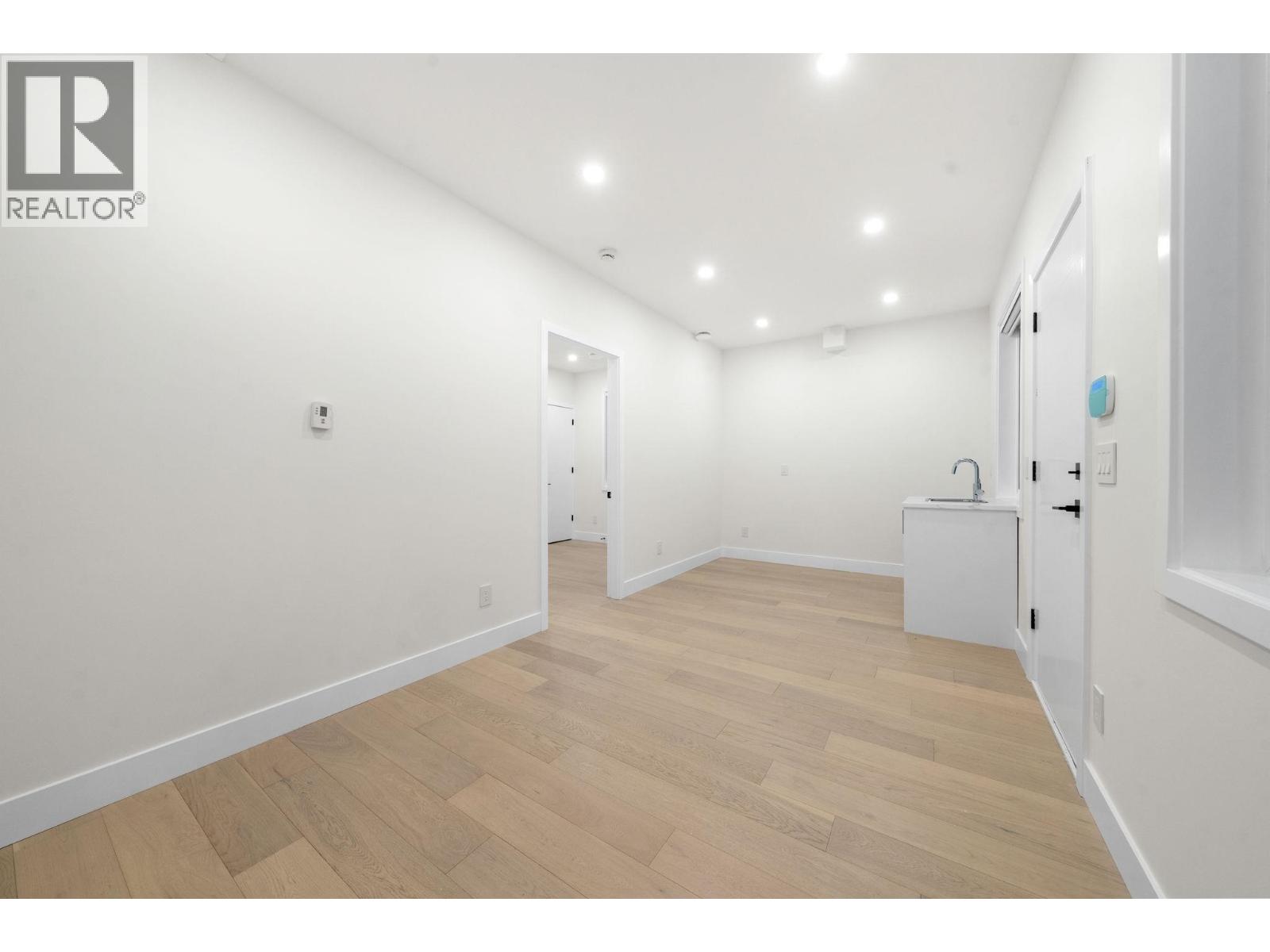 7586 2nd Street, Burnaby, British Columbia  V3N 3R6 - Photo 19 - R3054255