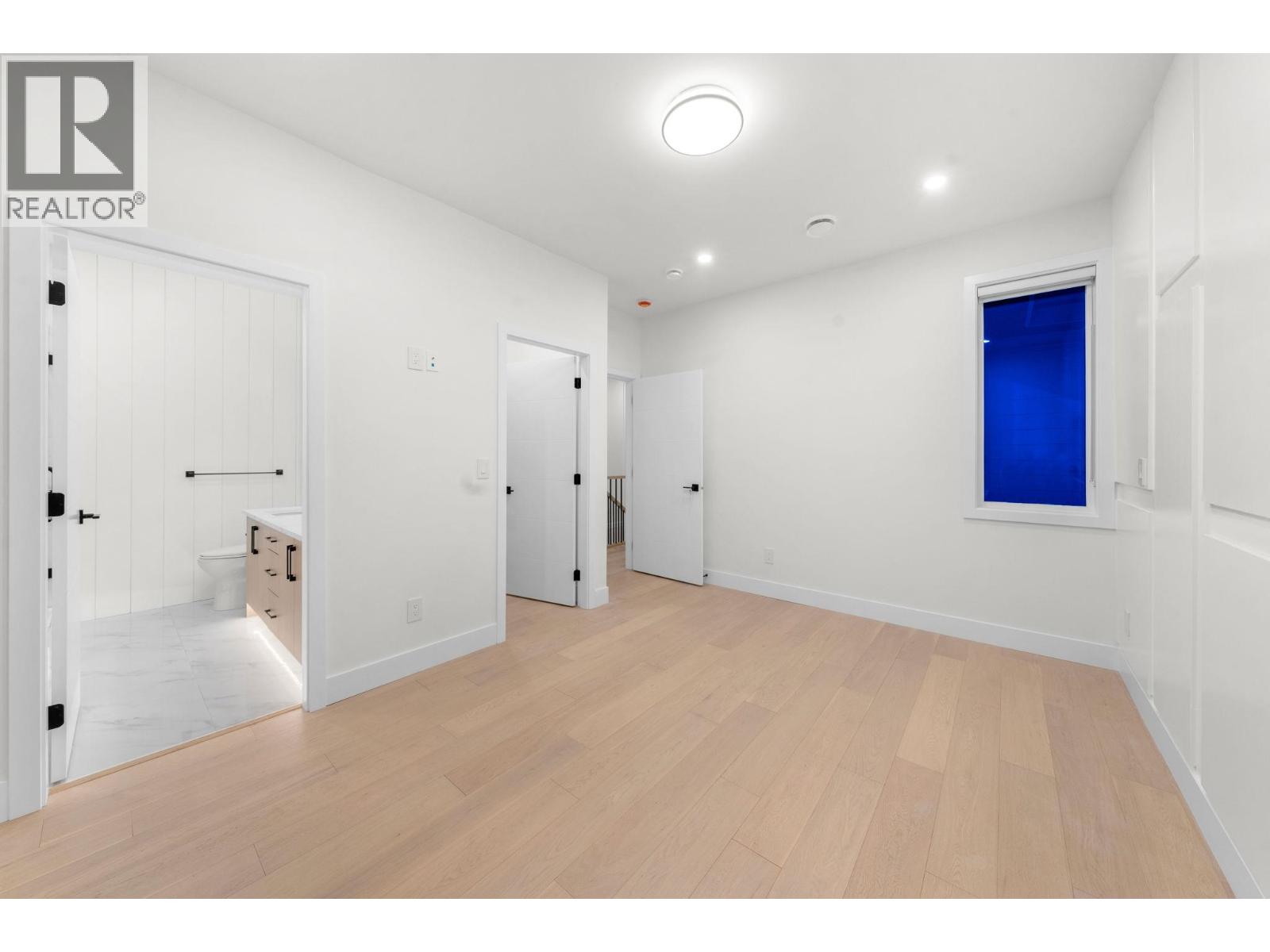 7586 2nd Street, Burnaby, British Columbia  V3N 3R6 - Photo 25 - R3054255