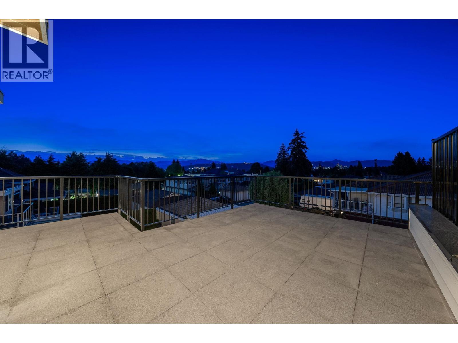 7586 2nd Street, Burnaby, British Columbia  V3N 3R6 - Photo 28 - R3054255
