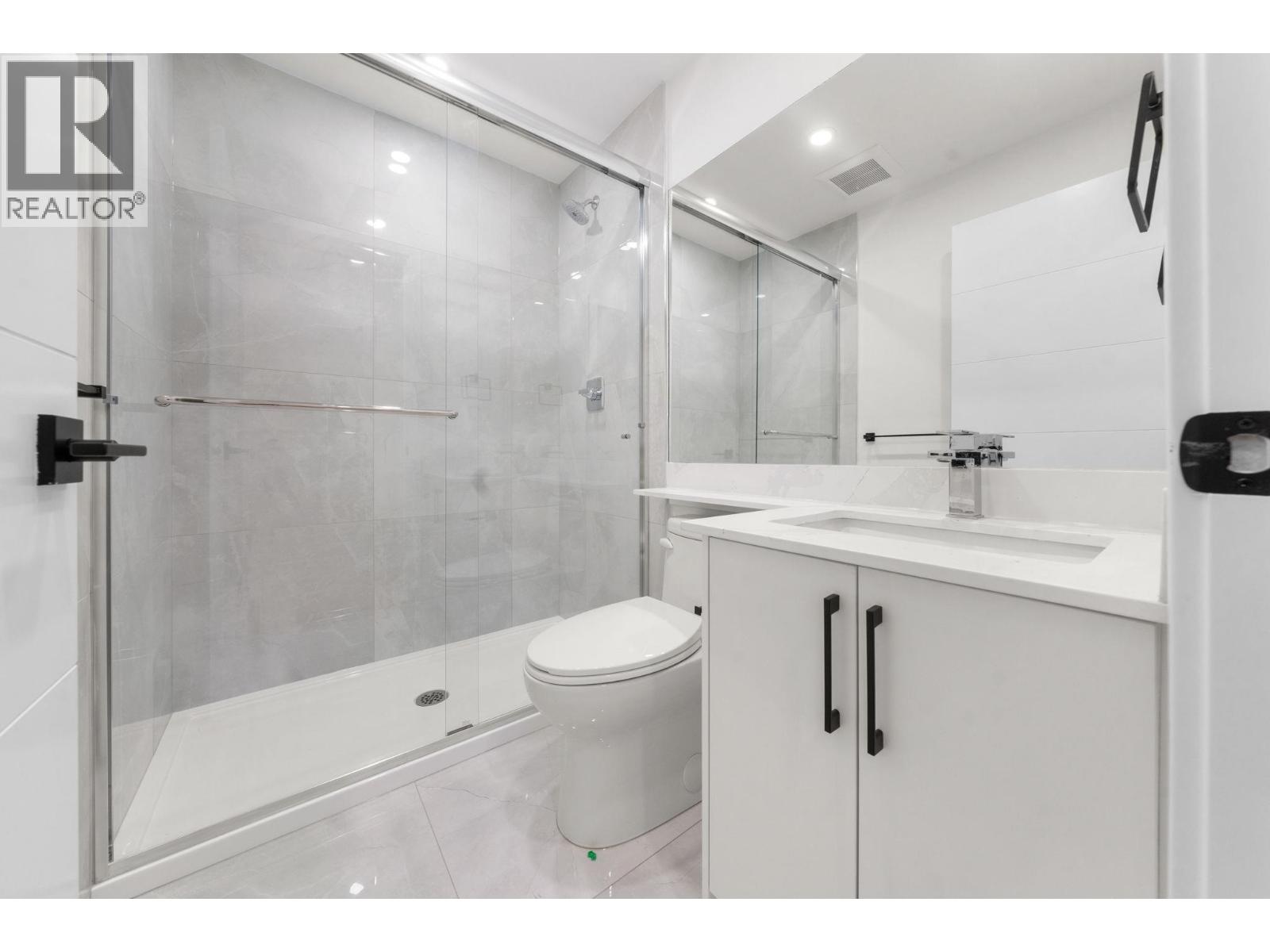 7586 2nd Street, Burnaby, British Columbia  V3N 3R6 - Photo 36 - R3054255
