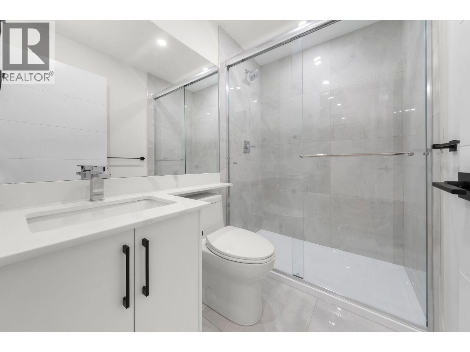 7586 2nd Street, Burnaby, British Columbia  V3N 3R6 - Photo 37 - R3054255