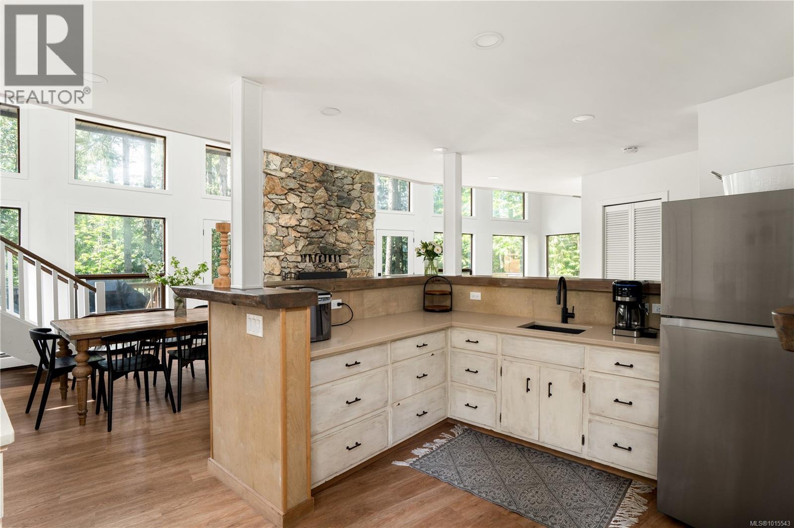 2446 Sommer Lane, Shawnigan Lake, British Columbia  V0R 2W1 - Photo 10 - 1015543