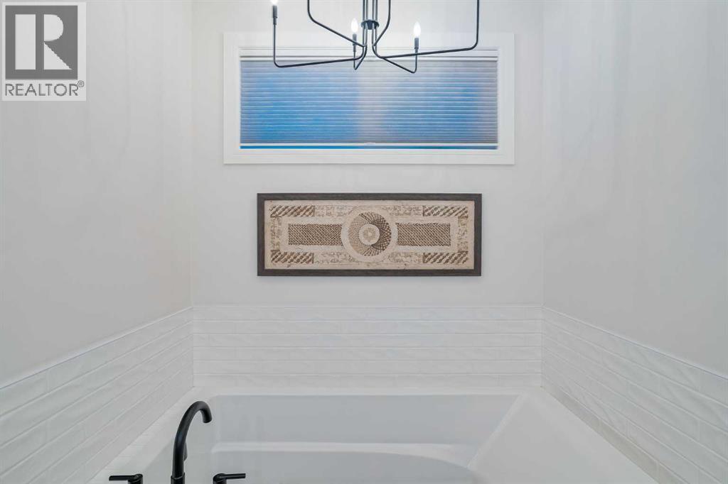 60 Walcrest Hill Se, Calgary, Alberta  T2X 4V9 - Photo 20 - A2257074