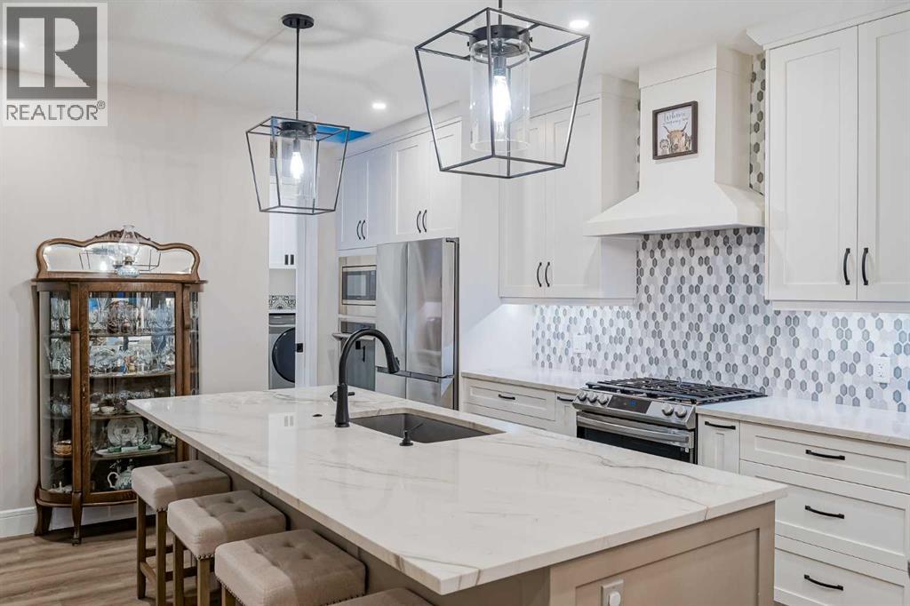 60 Walcrest Hill Se, Calgary, Alberta  T2X 4V9 - Photo 6 - A2257074