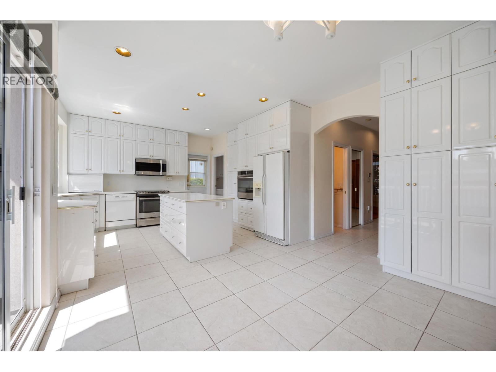 4080 Brandon Street, Burnaby, British Columbia  V5G 2P8 - Photo 12 - R3054323