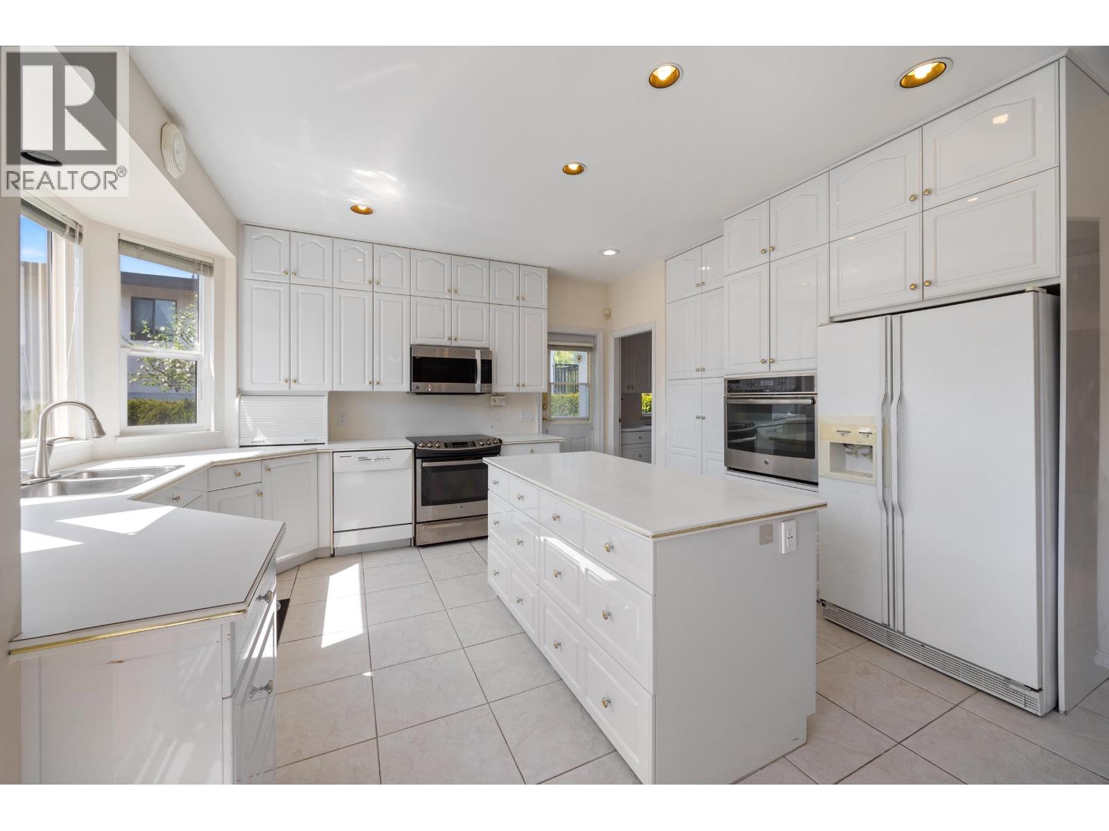 4080 Brandon Street, Burnaby, British Columbia  V5G 2P8 - Photo 14 - R3054323