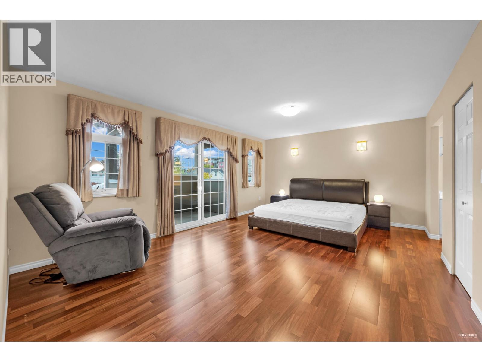 7866 14th Avenue, Burnaby, British Columbia  V3N 2B2 - Photo 12 - R3054070