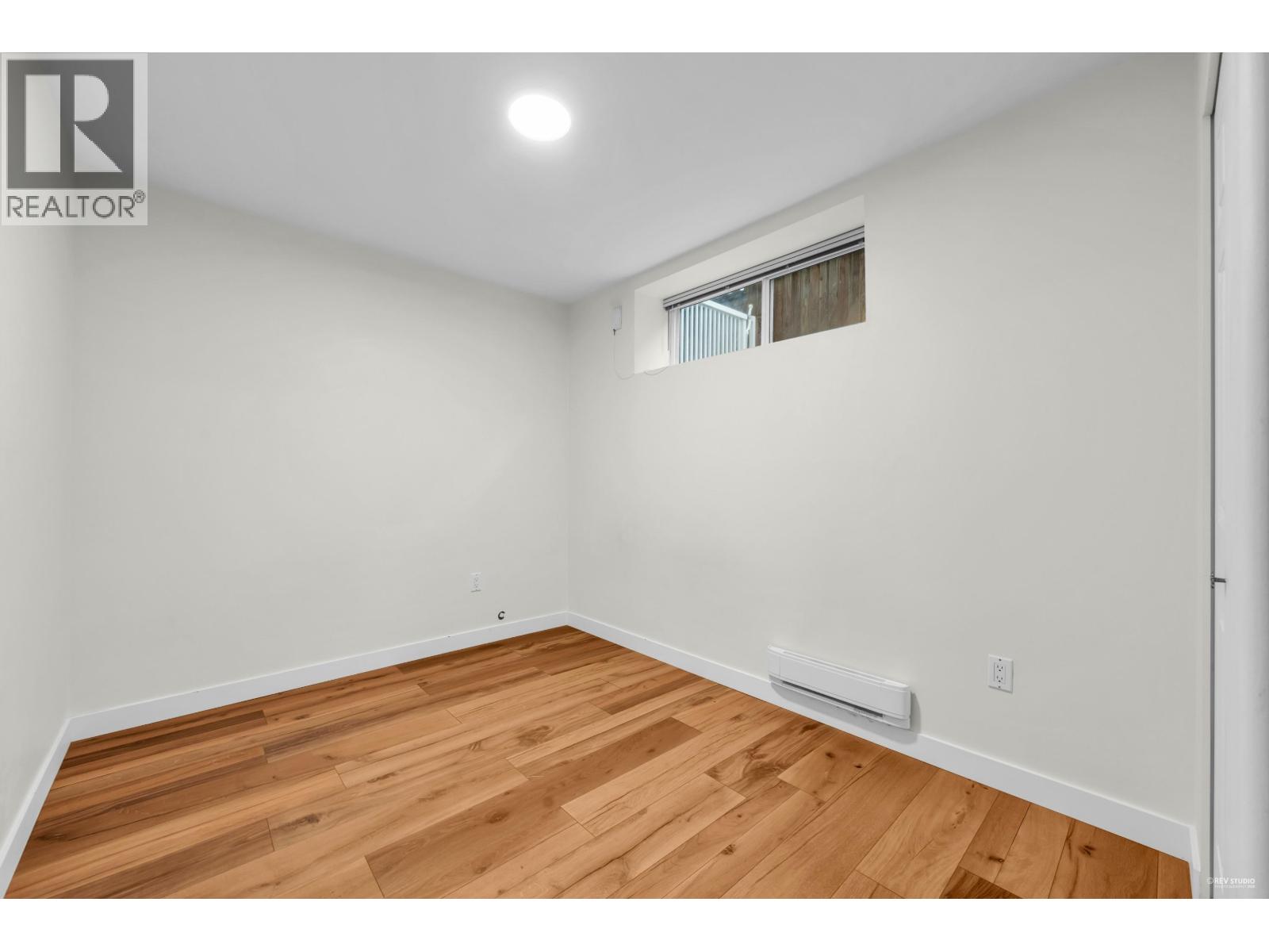 7866 14th Avenue, Burnaby, British Columbia  V3N 2B2 - Photo 26 - R3054070