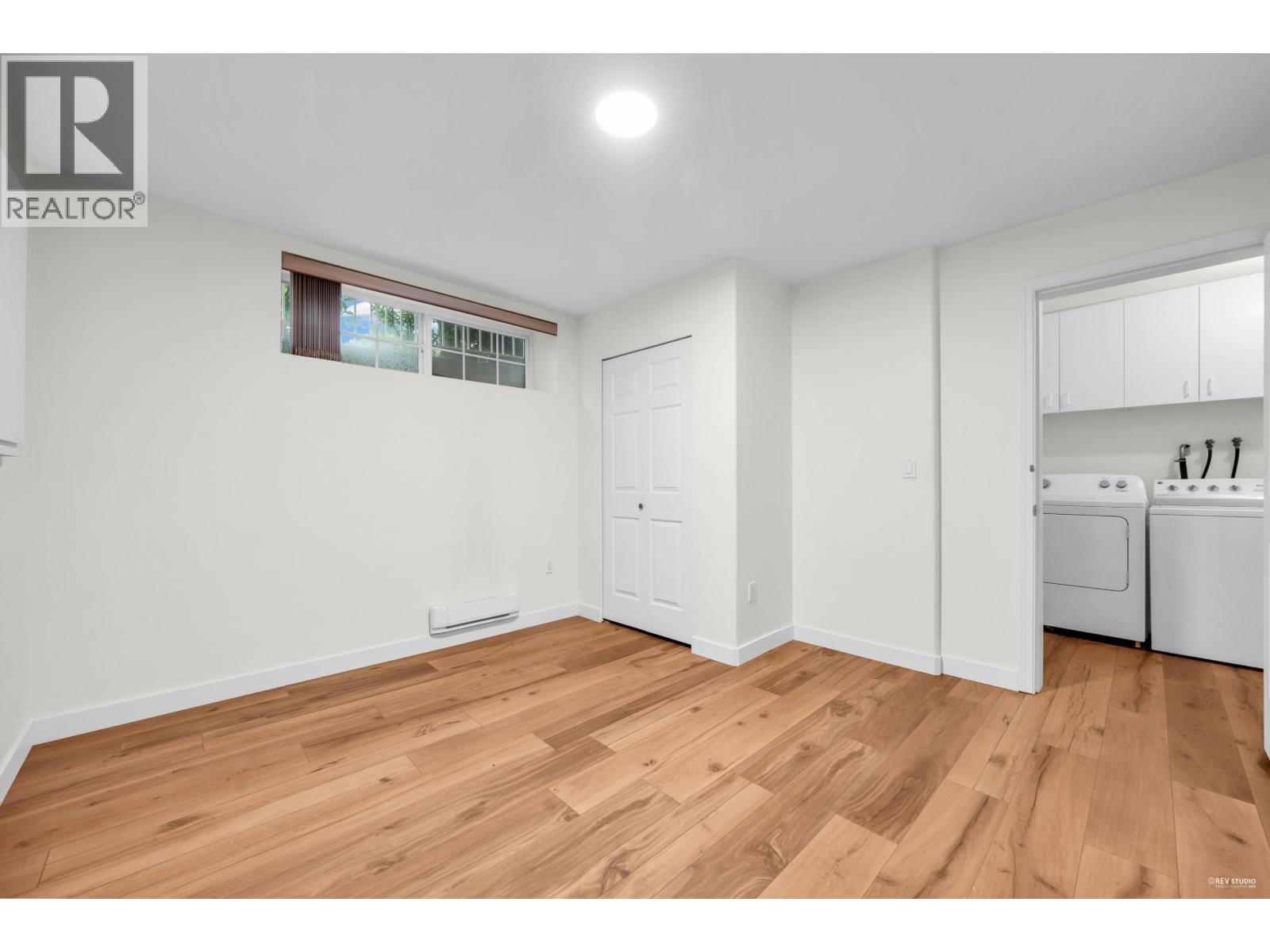 7866 14th Avenue, Burnaby, British Columbia  V3N 2B2 - Photo 23 - R3054070