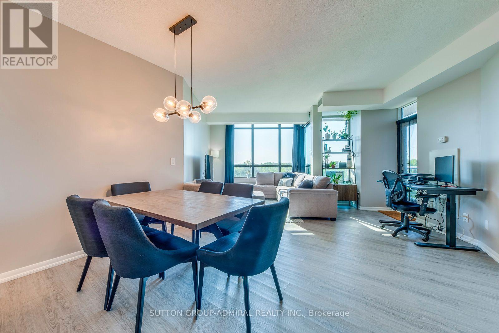 709 - 219 Fort York Boulevard, Toronto, Ontario  M5V 1B1 - Photo 4 - C12438803