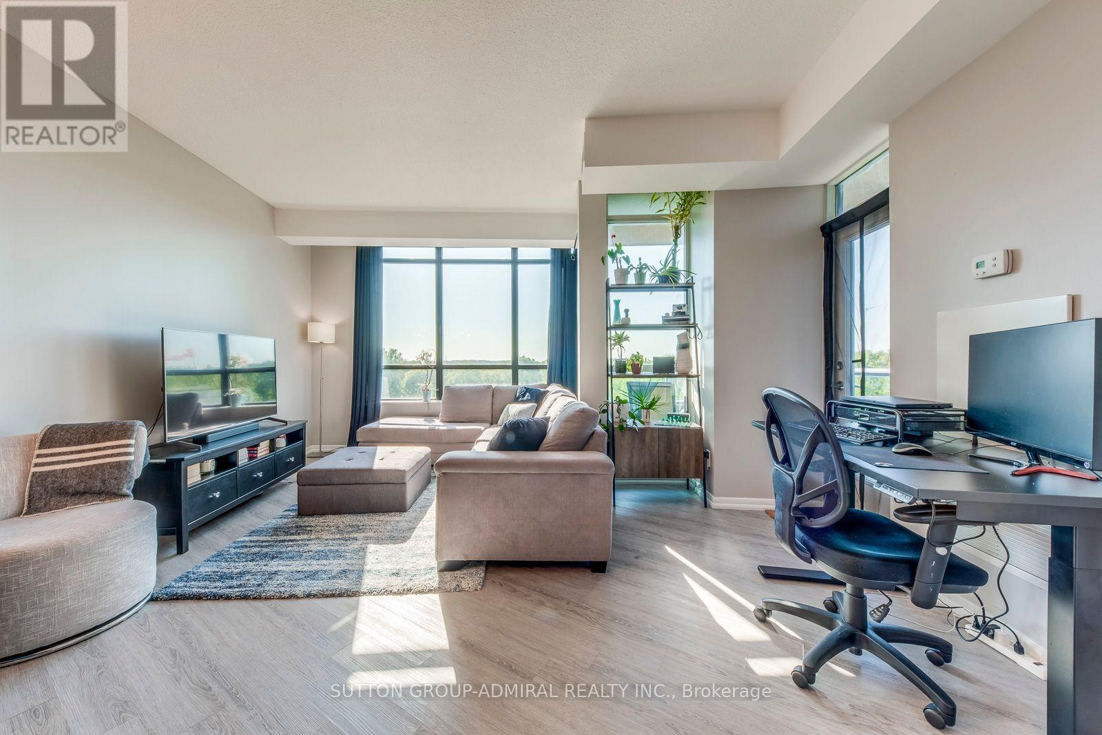 709 - 219 Fort York Boulevard, Toronto, Ontario  M5V 1B1 - Photo 5 - C12438803