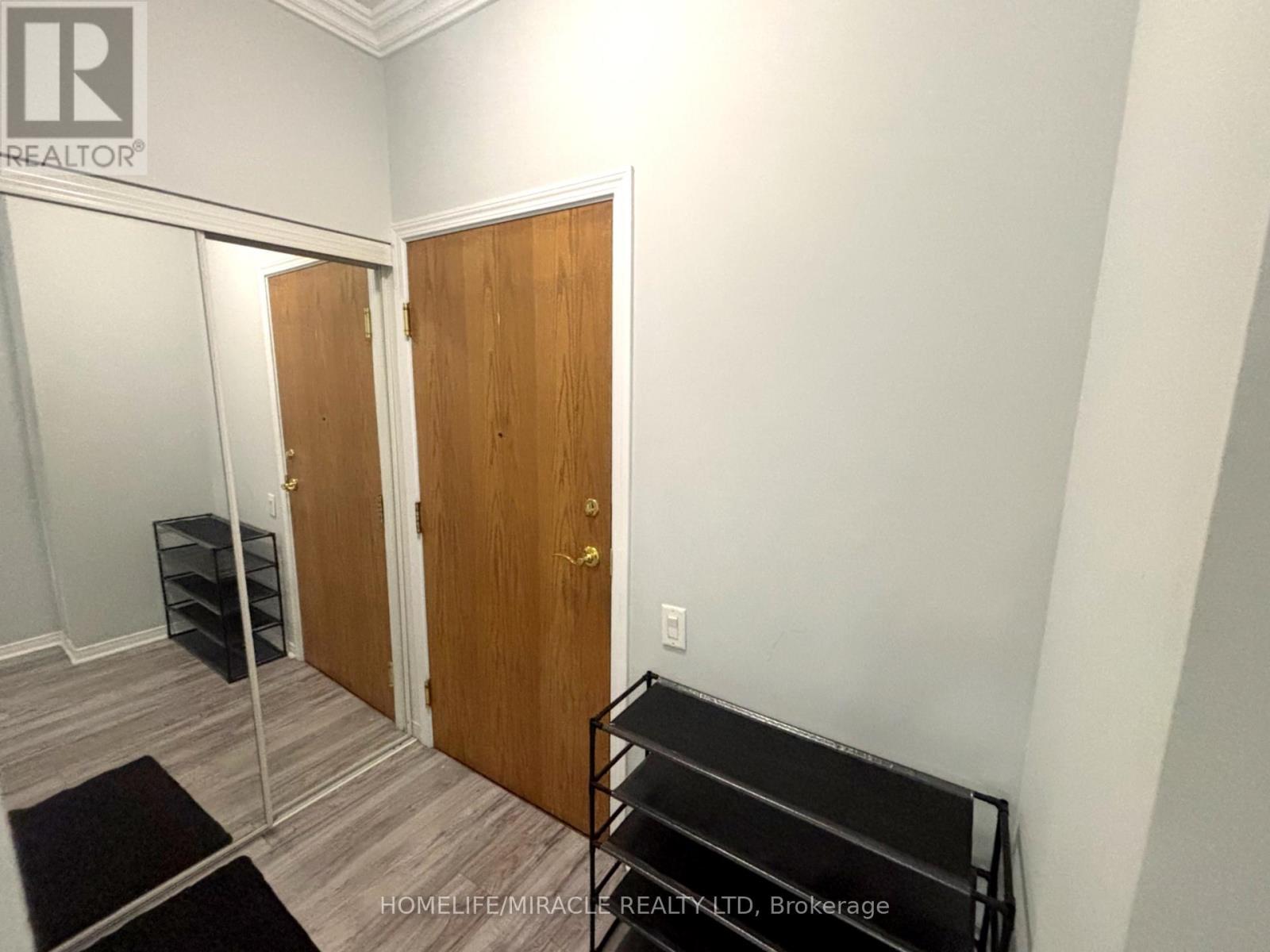 605 - 115 Richmond Street E, Toronto, Ontario  M5C 3H6 - Photo 5 - C12435581