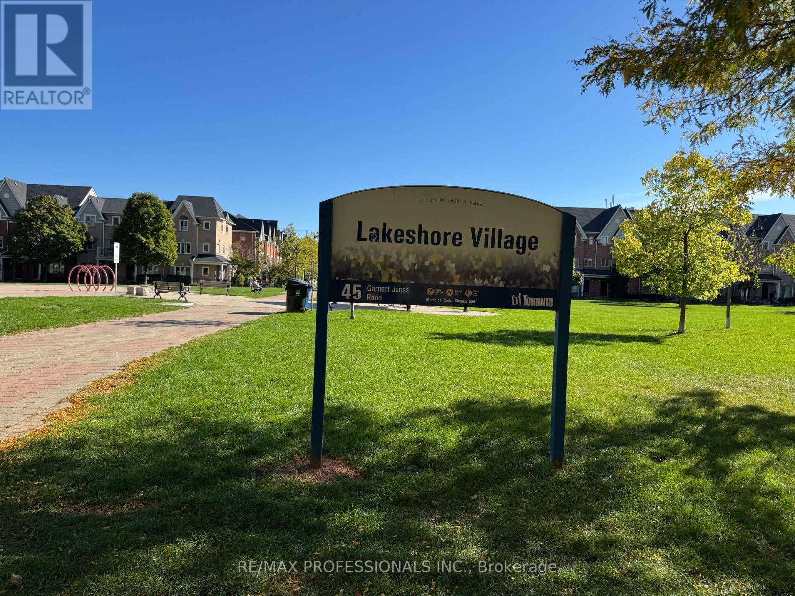 314 - 4 Elsinore Path, Toronto, Ontario  M8V 4G7 - Photo 13 - W12432300