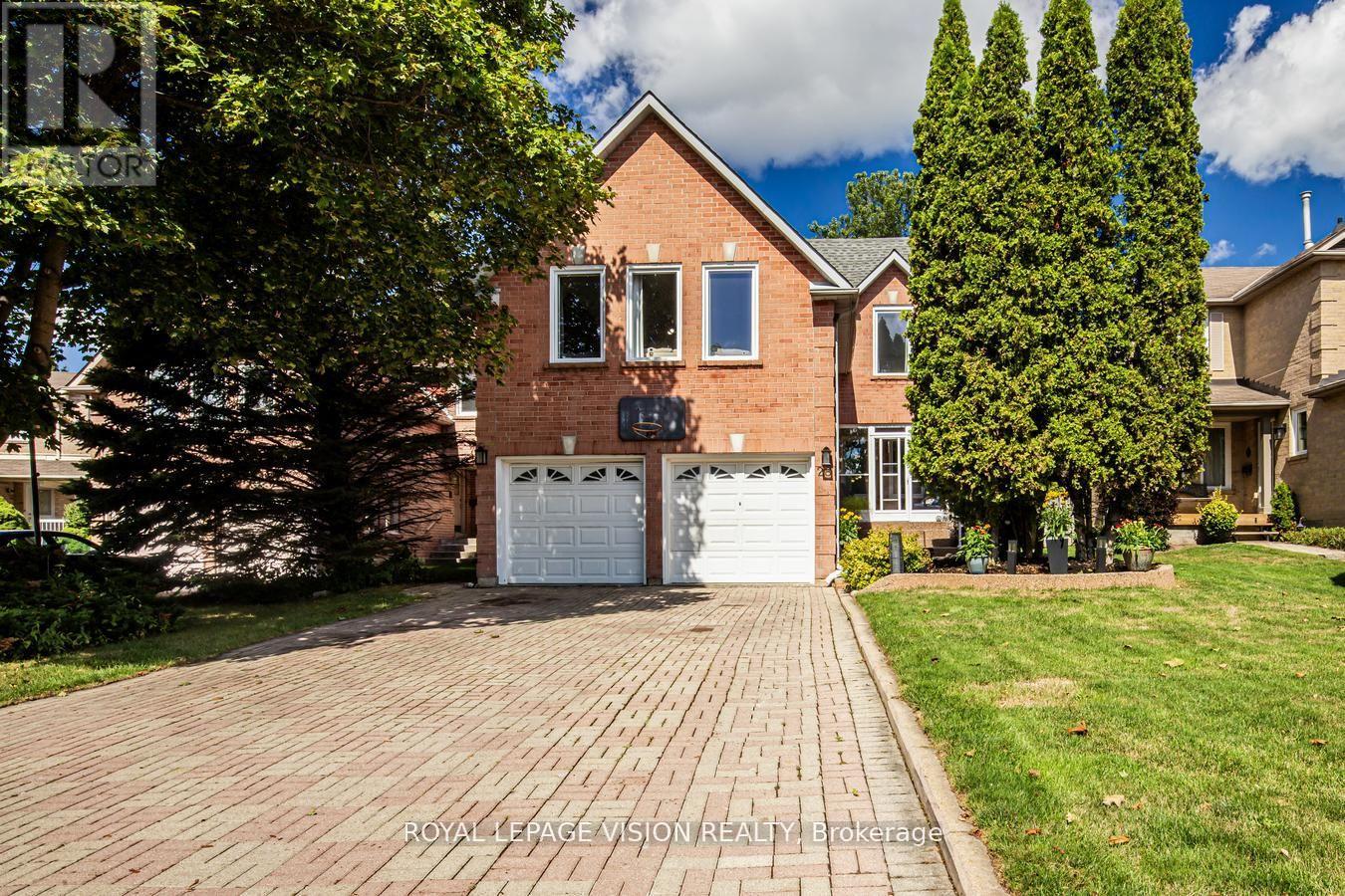 28 VALLEY CENTRE DRIVE S, Toronto, Ontario