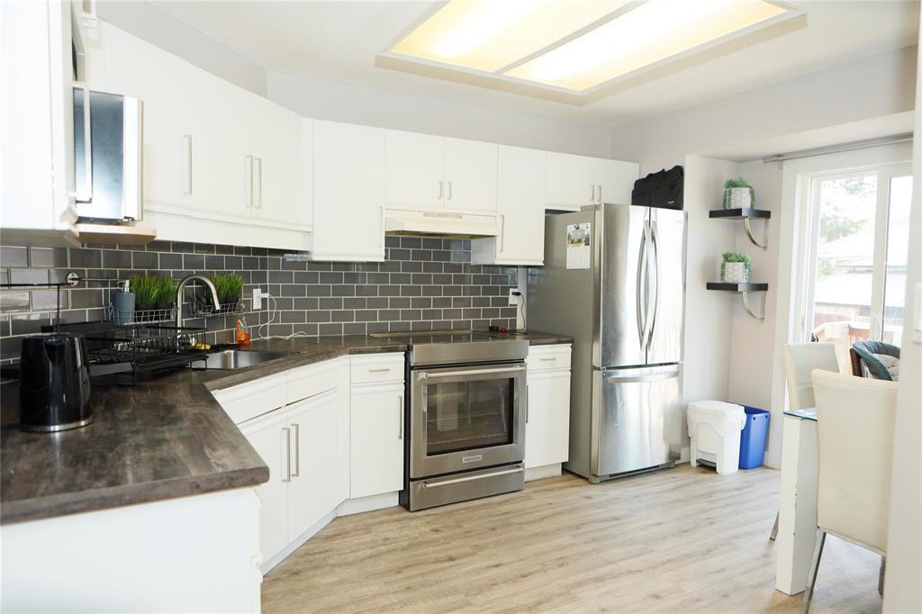 39 Dufort Place, Winnipeg, Manitoba  R3V 1V3 - Photo 9 - 202525626