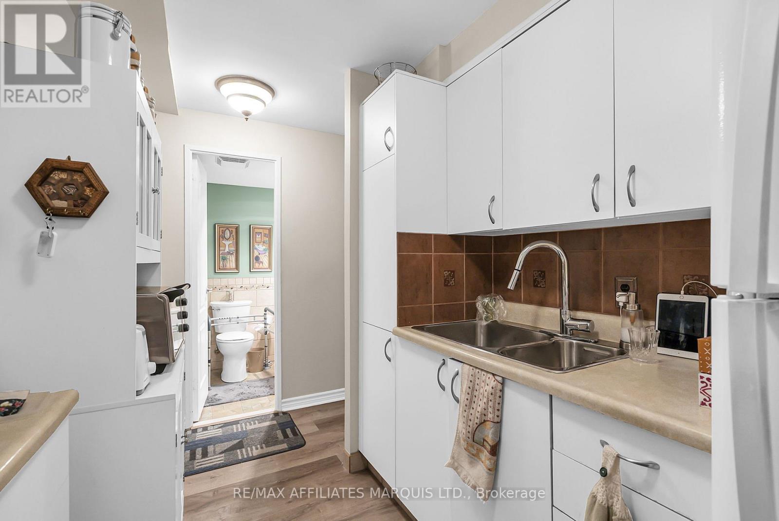 302 - 308 Second Street E, Cornwall, Ontario  K6H 1Z1 - Photo 12 - X12438811