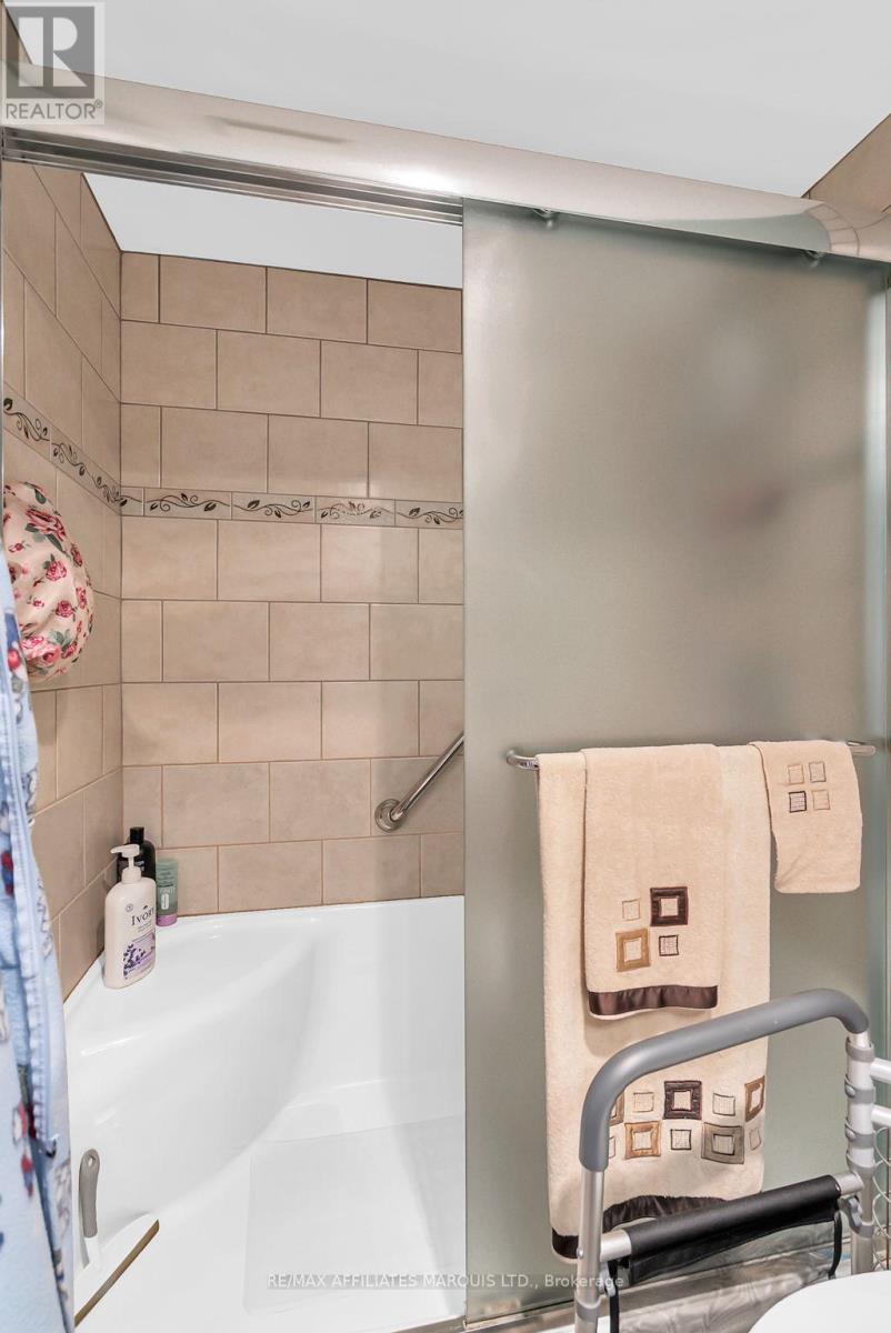 302 - 308 Second Street E, Cornwall, Ontario  K6H 1Z1 - Photo 16 - X12438811