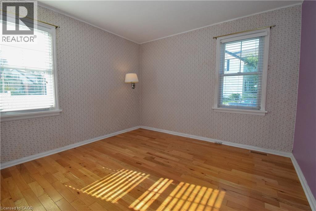 272 Carlton Street, St. Catharines, Ontario  L2N 1B9 - Photo 13 - 40775137