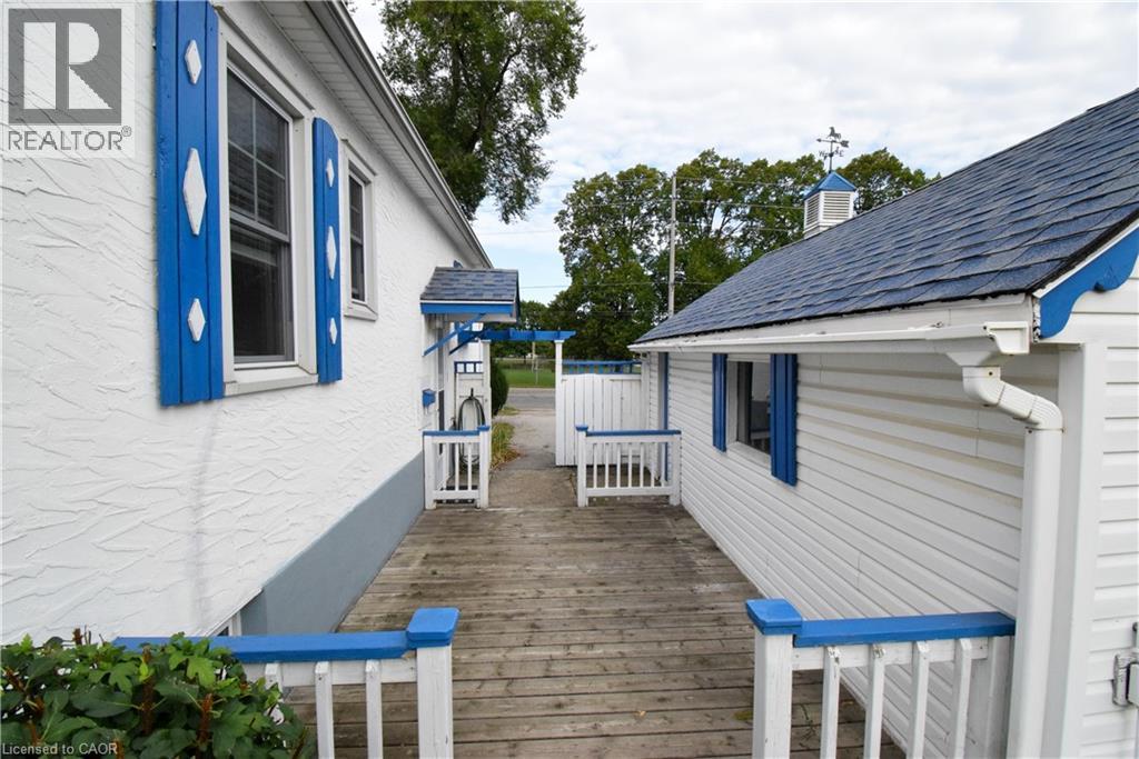 272 Carlton Street, St. Catharines, Ontario  L2N 1B9 - Photo 4 - 40775137