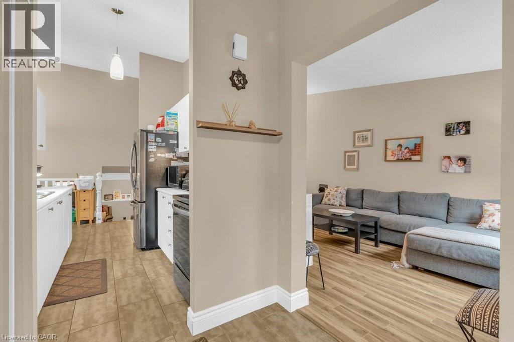 508 Mortimer Drive, Cambridge, Ontario  N3H 5M5 - Photo 6 - 40771189