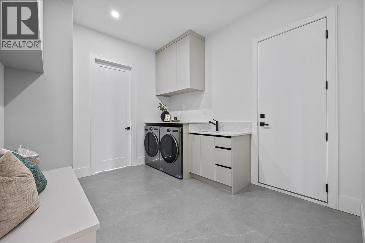 687 Folsom Street, Coquitlam, British Columbia  V3J 5A4 - Photo 19 - R3054192