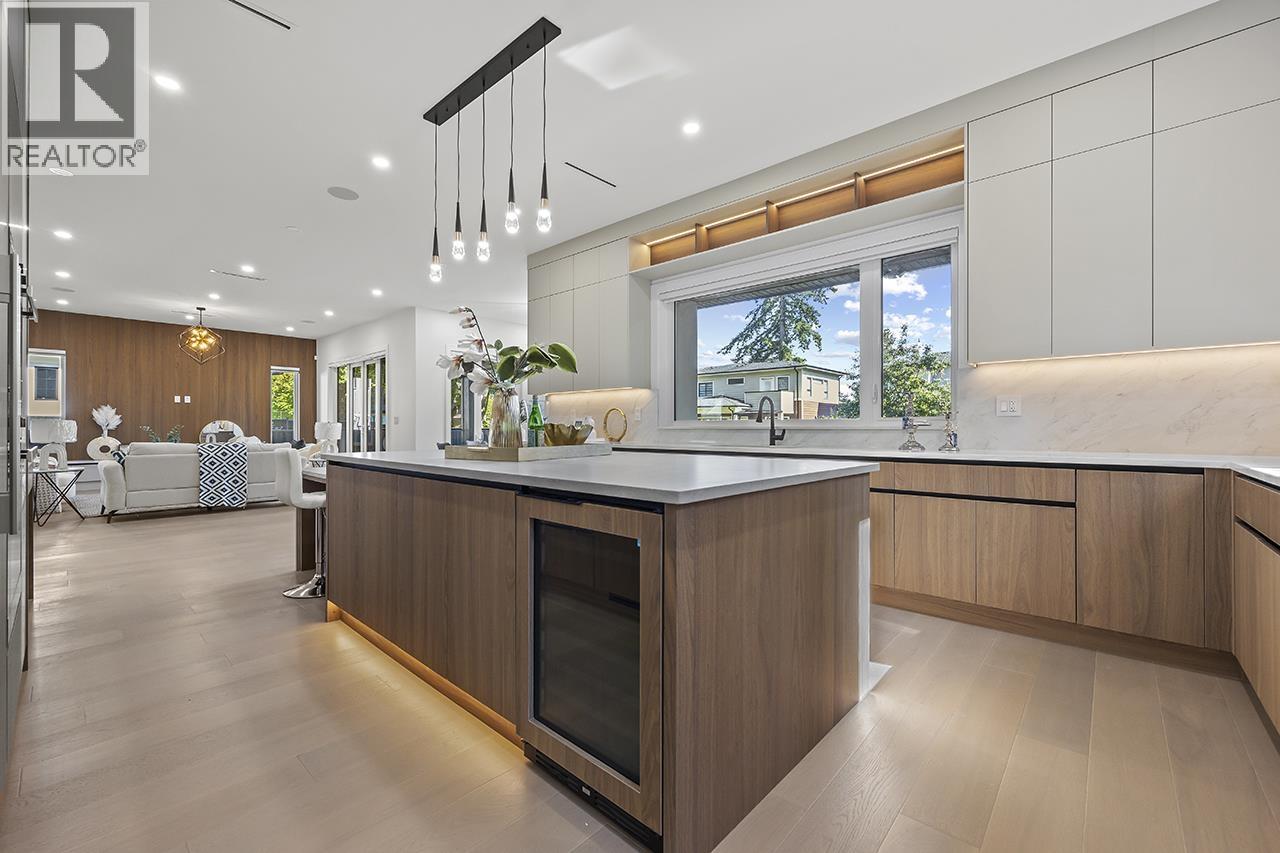 687 Folsom Street, Coquitlam, British Columbia  V3J 5A4 - Photo 11 - R3054192