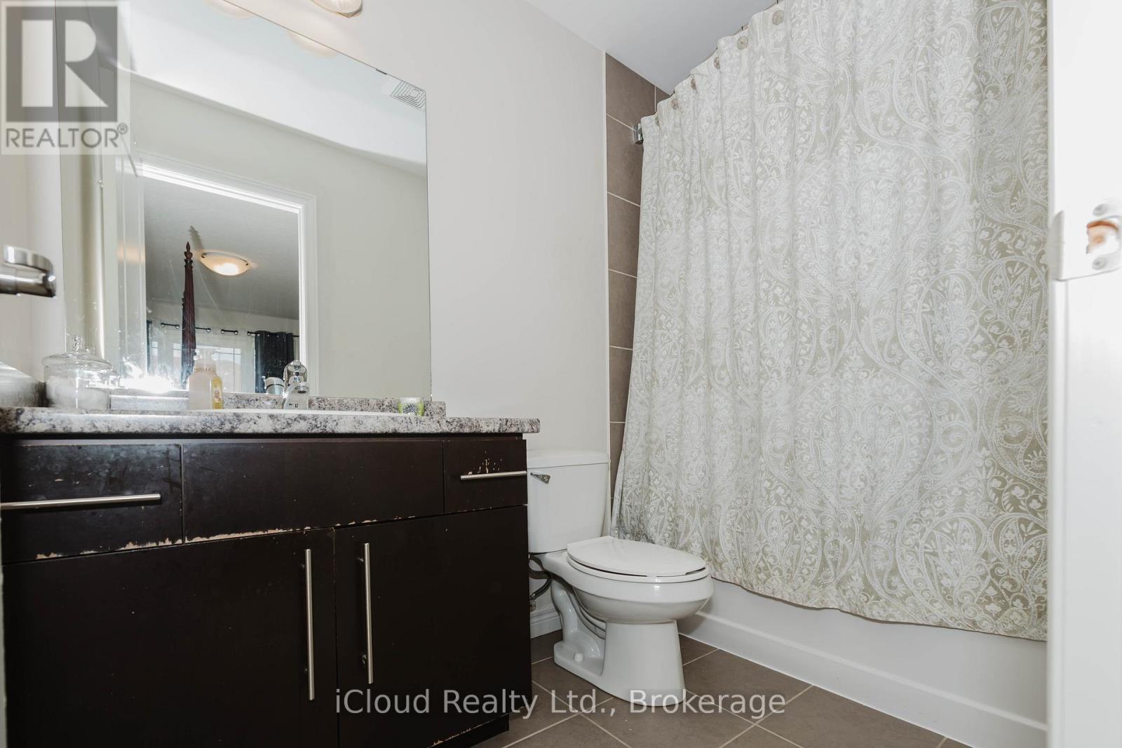 32 Rolling Lane, Hamilton (Gershome), Ontario  L8K 0A1 - Photo 19 - X12438786