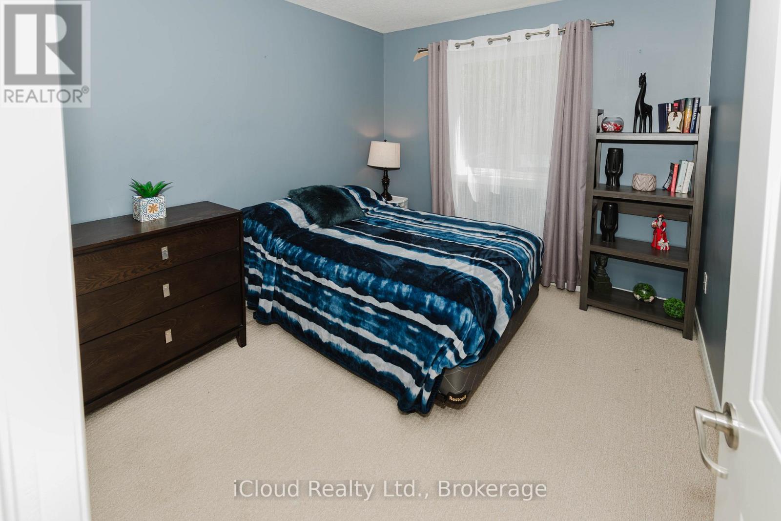 32 Rolling Lane, Hamilton (Gershome), Ontario  L8K 0A1 - Photo 22 - X12438786