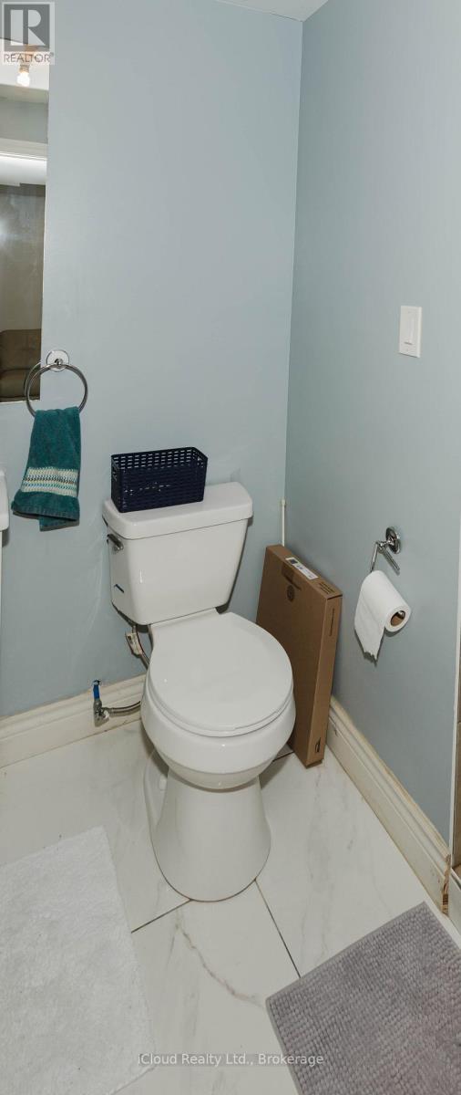 32 Rolling Lane, Hamilton (Gershome), Ontario  L8K 0A1 - Photo 27 - X12438786