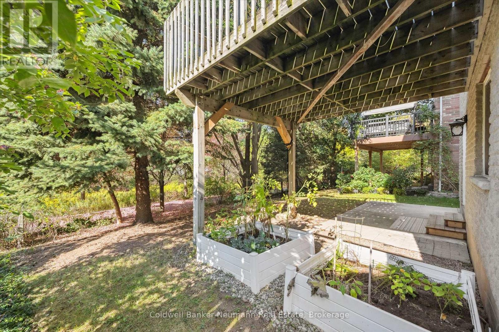 126 Farley Drive, Guelph, Ontario  N1L 1M3 - Photo 33 - X12438805