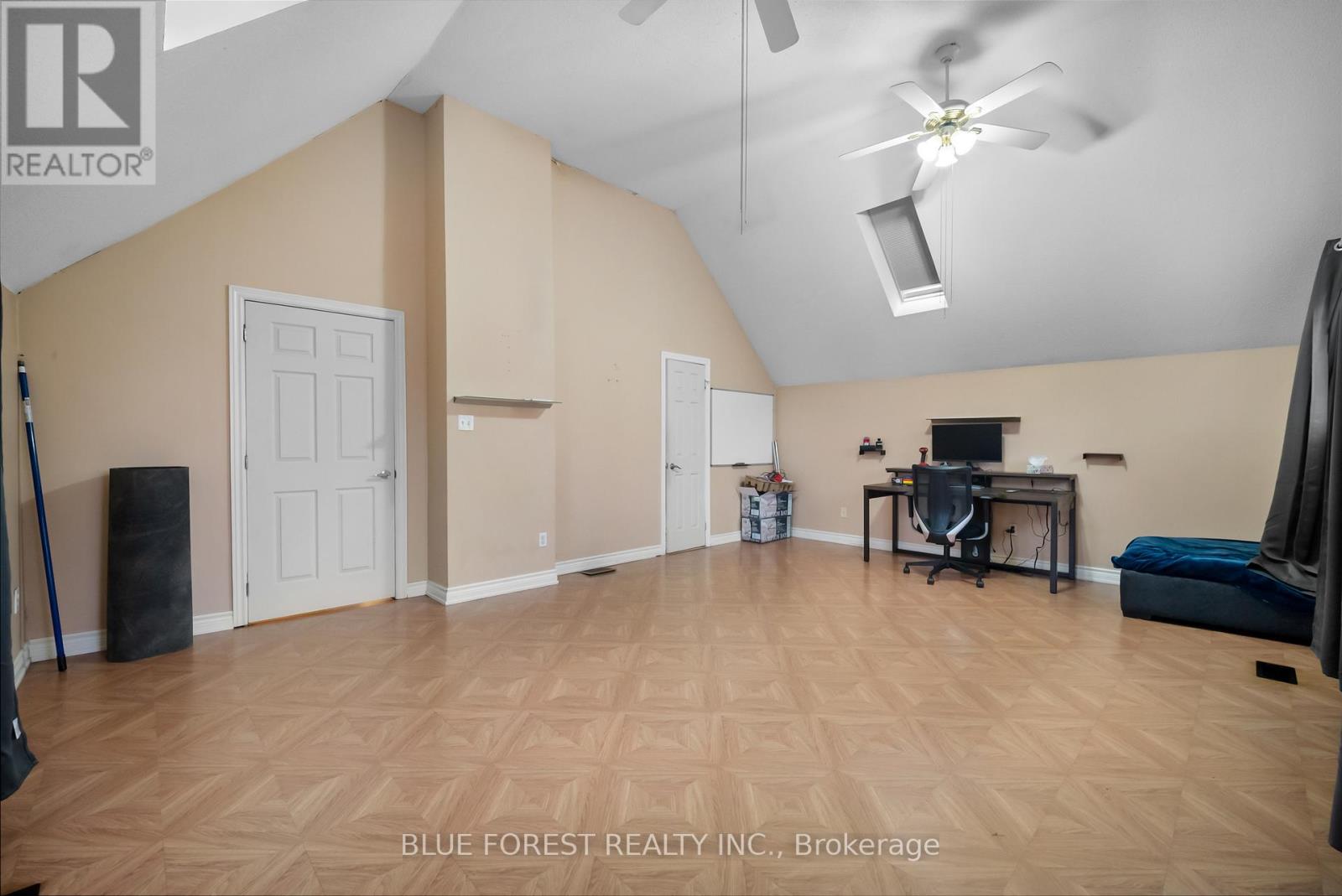 246 Grey Street, London East, Ontario  N6B 1G5 - Photo 14 - X12438827