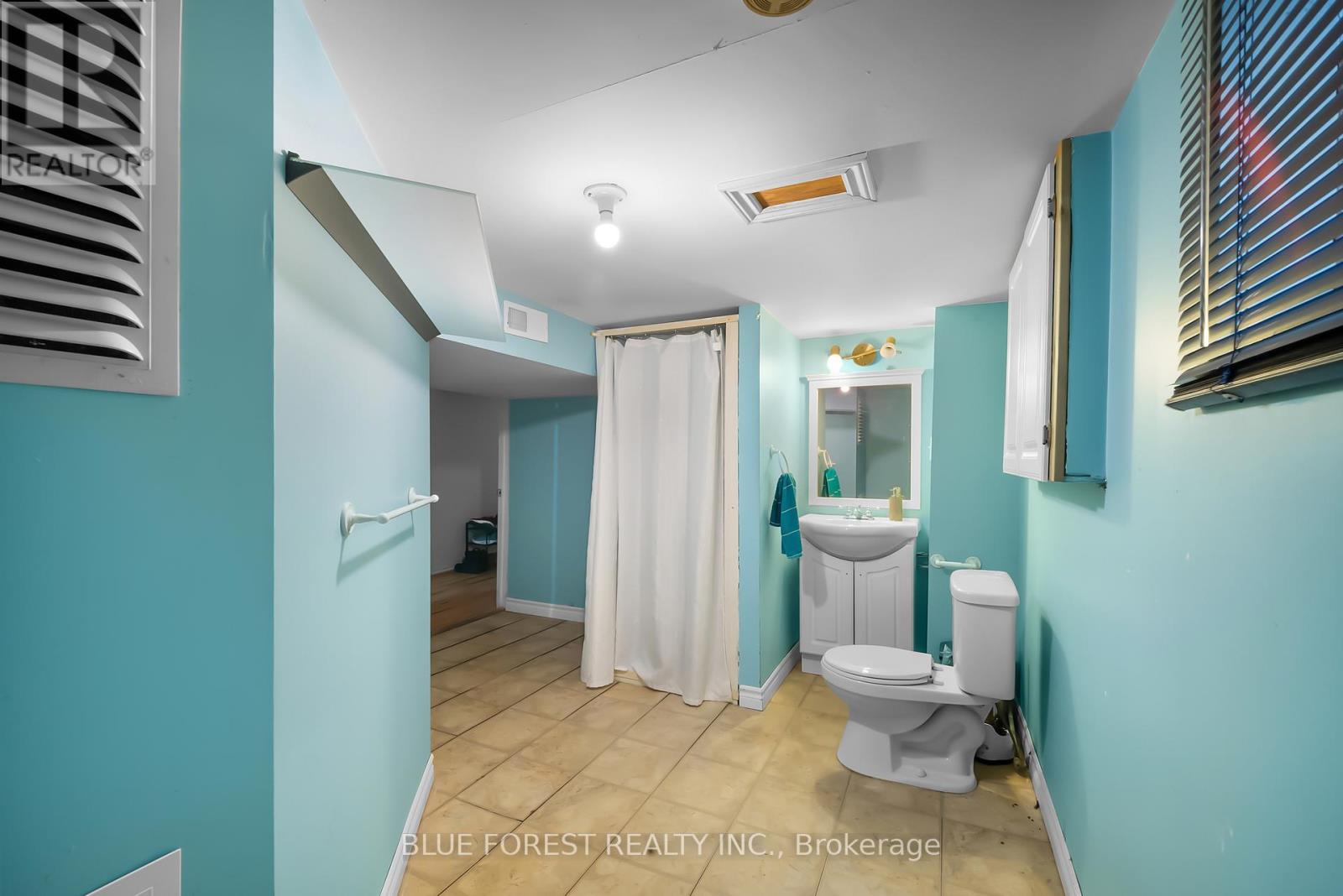 246 Grey Street, London East, Ontario  N6B 1G5 - Photo 29 - X12438827