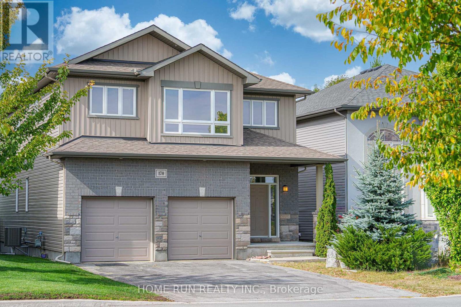 170 Escarpment Crescent, Ottawa, Ontario  K2T 0L7 - Photo 2 - X12438841