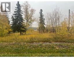 5023 50 Avenue, Woking, Ca