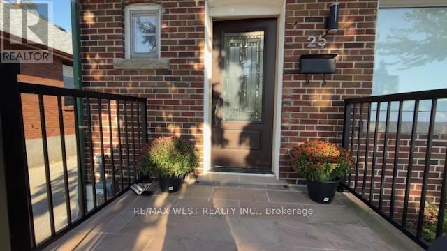 25 Sixteenth Street, Toronto, Ontario  M8V 3J7 - Photo 1 - W12437026