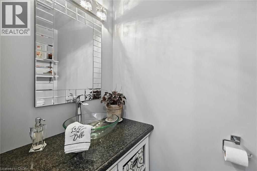 62 Valridge Drive, Ancaster, Ontario  L9G 4Y7 - Photo 7 - 40762255