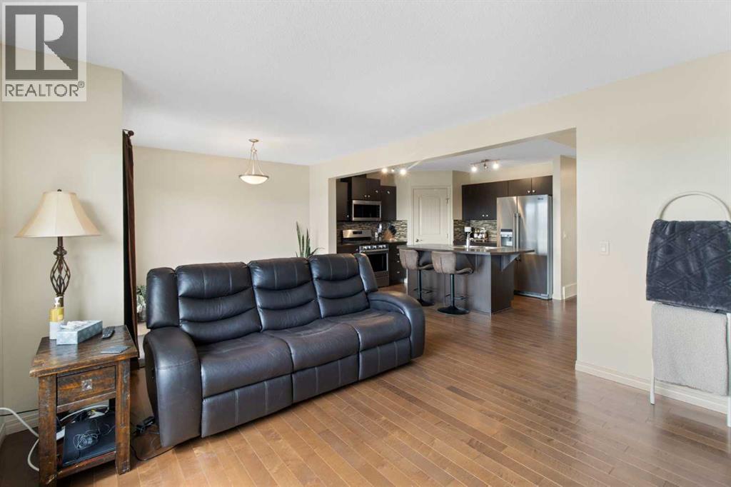 333 Sunset Common, Cochrane, Alberta  T4C 0L8 - Photo 14 - A2245363