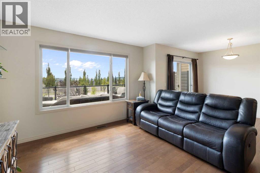 333 Sunset Common, Cochrane, Alberta  T4C 0L8 - Photo 15 - A2245363