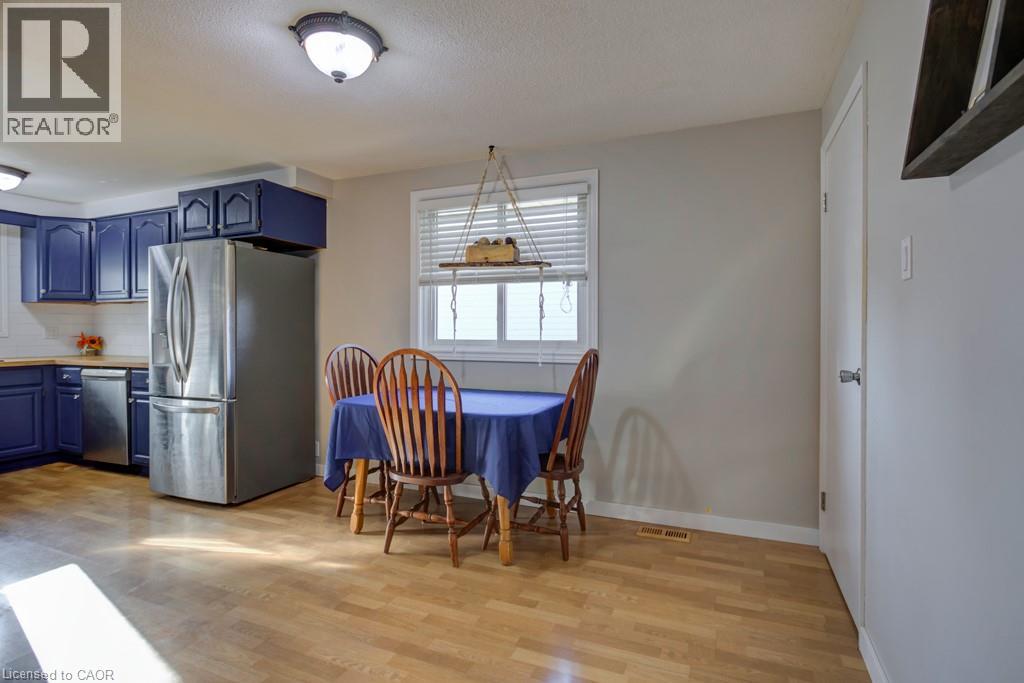 19 Greendale Crescent, Kitchener, Ontario  N2A 2R5 - Photo 6 - 40771145