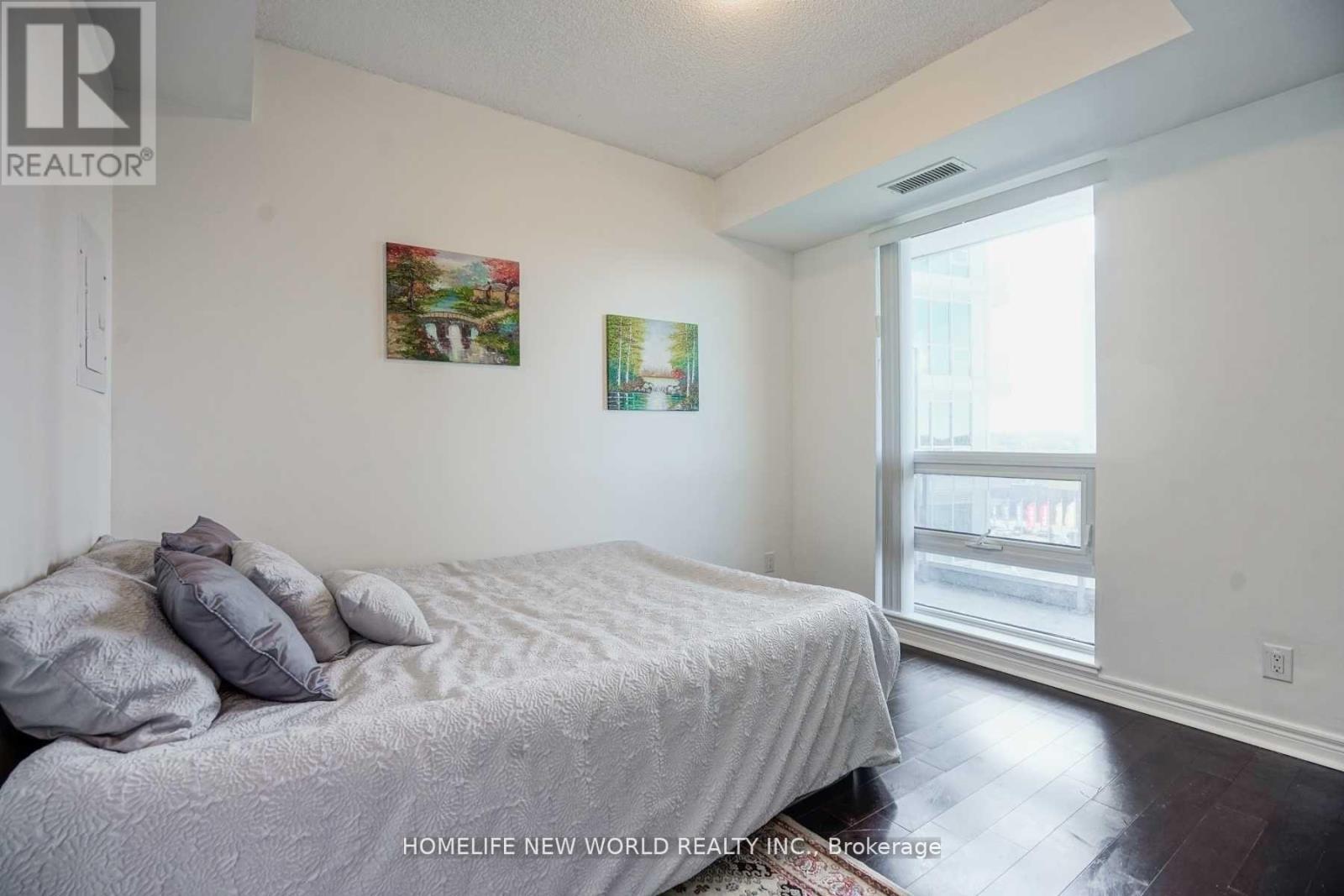 802 - 2756 Old Leslie Street, Toronto, Ontario  M2K 0E2 - Photo 3 - C12438810